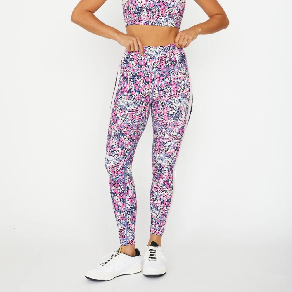 Cream Yoga Jenn 7/8 Length Legging in Spring Blossom